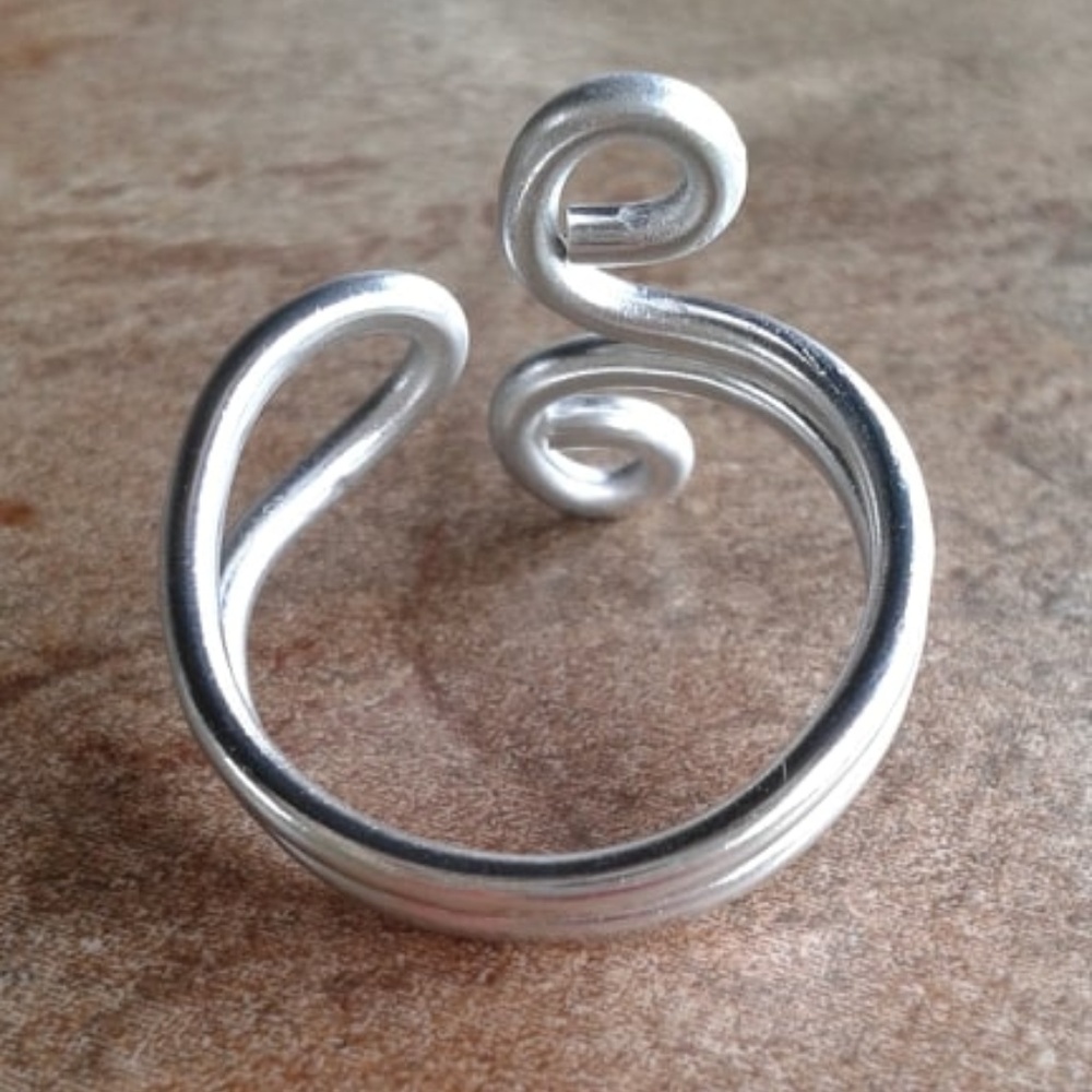 Wire Ring - Picture 2 of 4